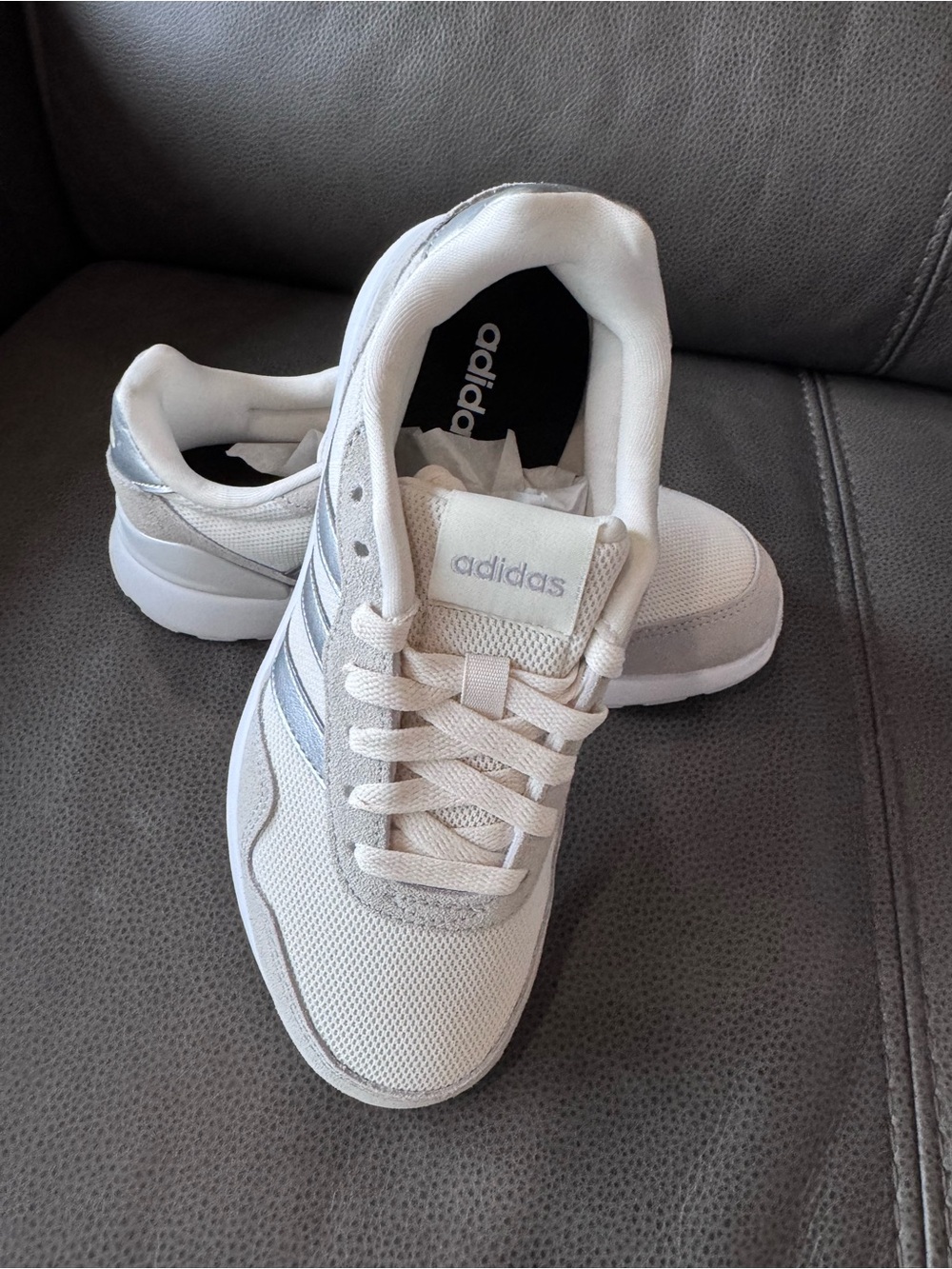 Adidas Run 60s 4.0 NWT